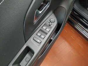 Opel Corsa e Elegance Kam SHZ LHZ Tempo Klima 25.856 km 16.980 &euro; HAAN 42781