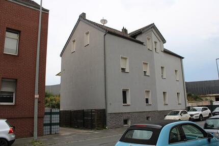 Haus Duisburg Hamborn - 16 Zimmer, 150 m&sup2;, 430.000&euro; | Angebot:27227541