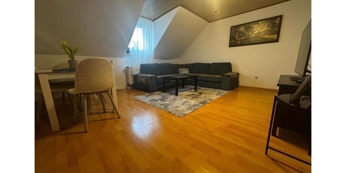 Dachgeschoßwohnung Duisburg Laar - 4.5 Zimmer, 95 m&sup2;, 895&euro; | Angebot:25782663
