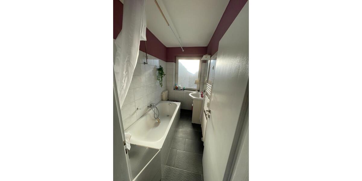 Etagenwohnung Gelsenkirchen Gelsenkirchen-Mitte - 2 Zimmer, 60 m&sup2;, 570&euro; | Angebot:25759296