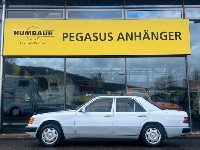 Mercedes-Benz 260 121.121 km 9.999 &euro; Gevelsberg 58285