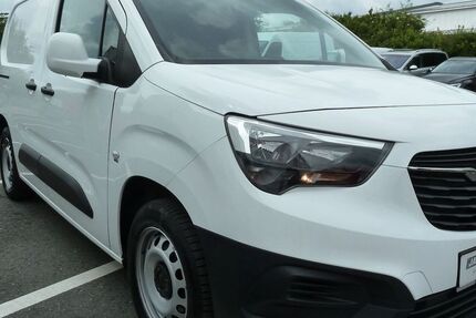 Opel Combo 204.000 km 8.900 &euro; Duisburg 47269