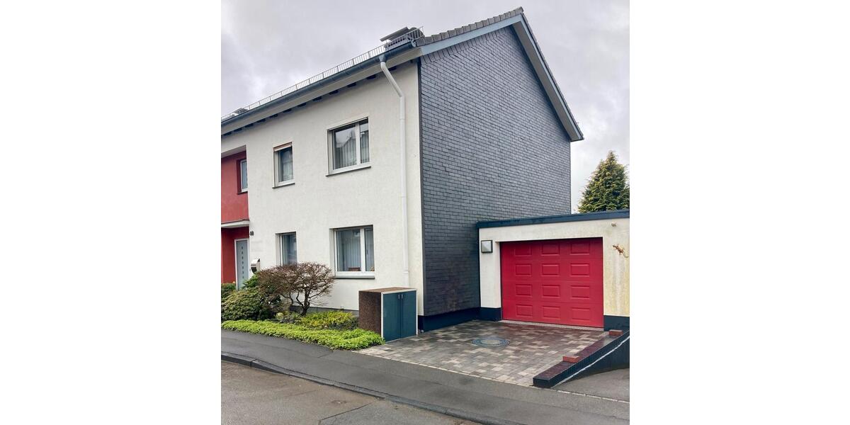 Doppelhaushälfte Remscheid Reinshagen - 8 Zimmer, 140 m&sup2;, 1.750&euro; | Angebot:25961564