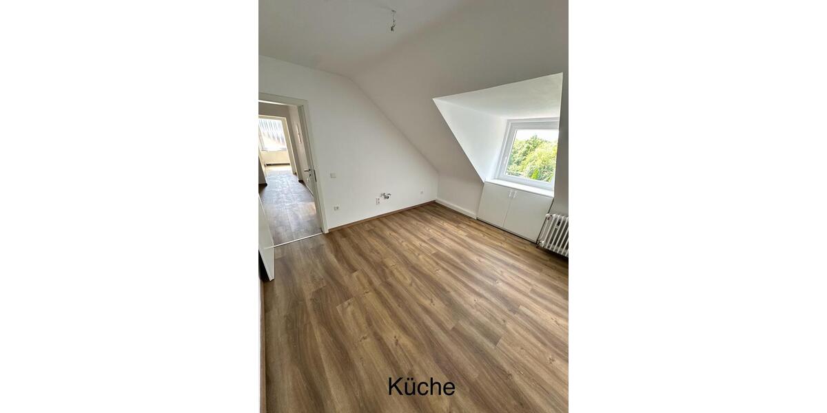 Dachgeschoßwohnung Gelsenkirchen Gelsenkirchen-Nord - 3 Zimmer, 61 m&sup2;, 730&euro; | Angebot:25919990