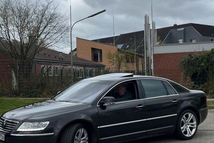 VW Phaeton 274.750 km 4.444 &euro; Düsseldorf 40595