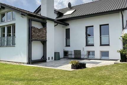 Wohnung Mettmann - 6 Zimmer, 180 m&sup2;, 2.500&euro; | Angebot:25414982