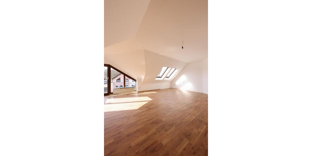 Dachgeschoßwohnung Wuppertal Dönberg - 4 Zimmer, 117 m&sup2;, 1.410&euro; | Angebot:27557468