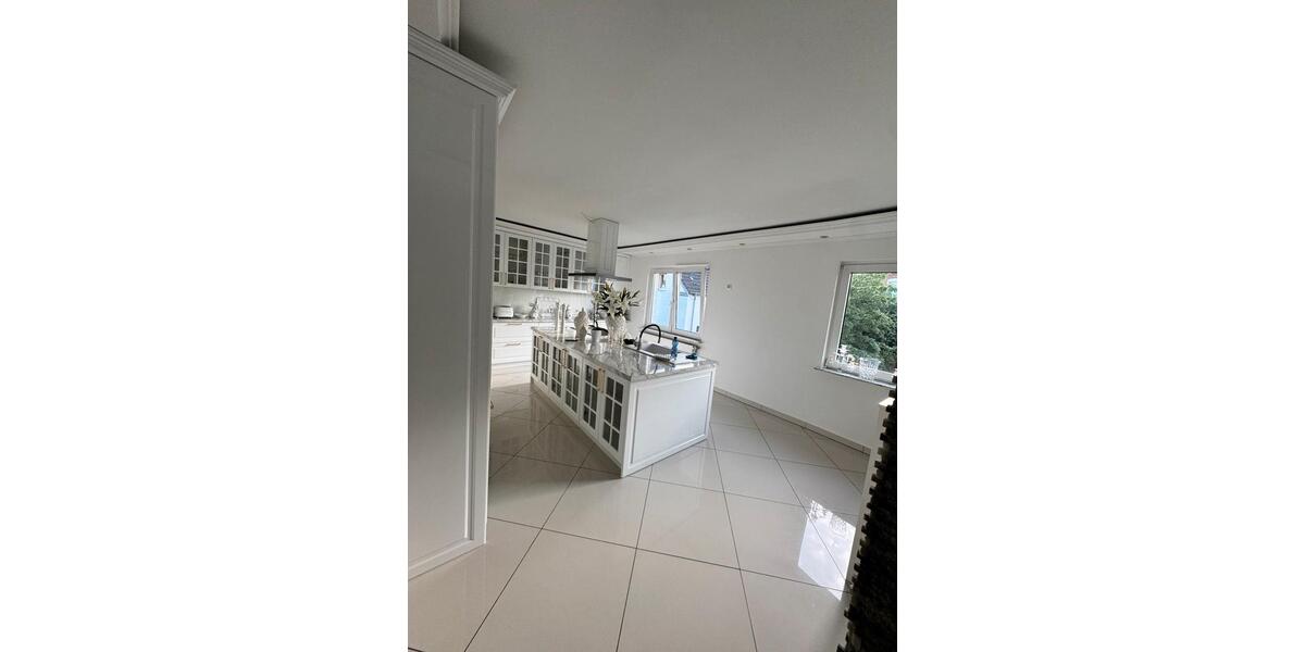 Etagenwohnung Duisburg Mittelmeiderich - 6 Zimmer, 169 m&sup2;, 253.000&euro; | Angebot:26929867
