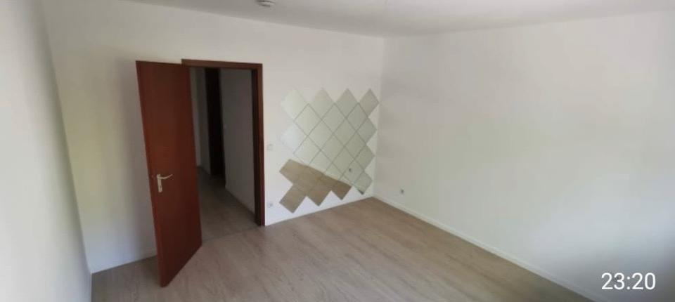 Etagenwohnung Duisburg Rheinhausen - 3.5 Zimmer, 82 m&sup2;, 1.020&euro; | Angebot:27577035