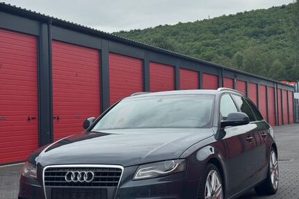 Audi A4 165.997 km 4.499 &euro; Oberhausen 46047