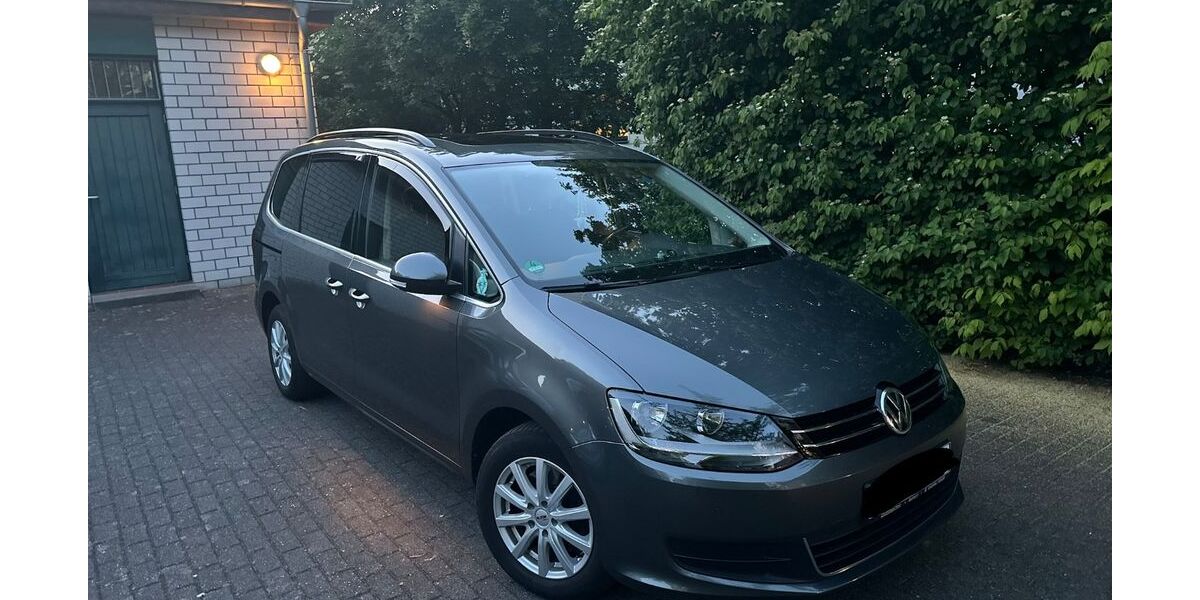 VW Sharan 128.000 km 22.100 &euro; Düsseldorf 40235