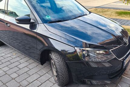 Skoda Fabia 84.479 km 7.299 &euro; Langenfeld 40764