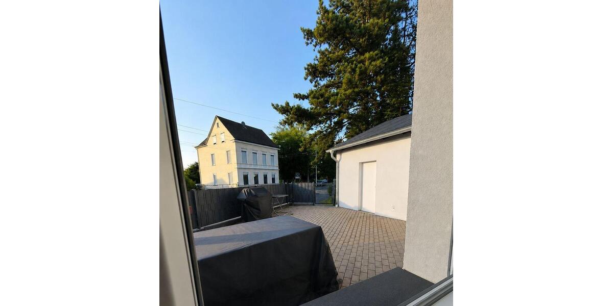 Bungalow Solingen Mitte - 4 Zimmer, 170 m&sup2;, 2.100&euro; | Angebot:27569773