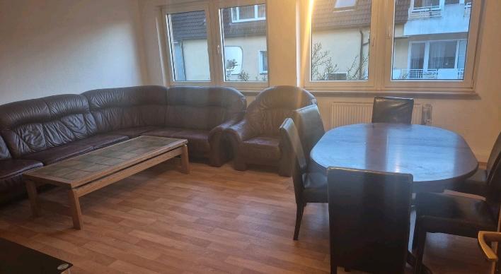 Etagenwohnung Hagen - 5 Zimmer, 120 m&sup2;, 1.100&euro; | Angebot:25936383