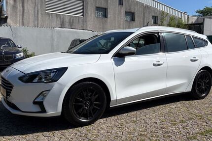 Ford Focus 171.000 km 8.990 &euro; Haan 42781