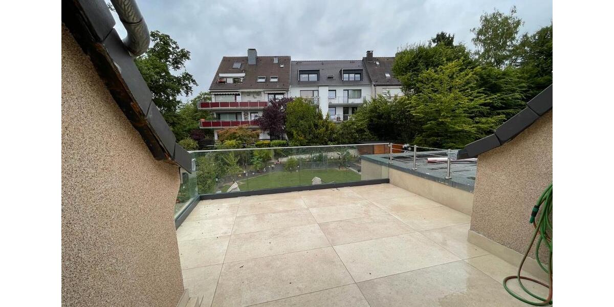 Maisonettenwohnung Düsseldorf Stadtbezirk 8 - 5 Zimmer, 99 m&sup2;, 2.700&euro; | Angebot:27539337