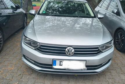 VW Passat 203.000 km 10.900 &euro; Düsseldorf 40231