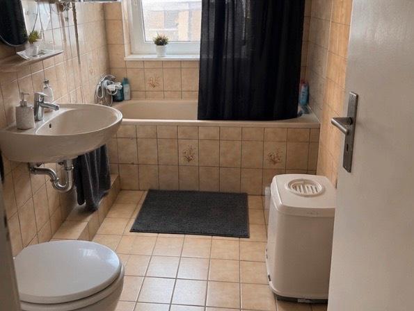 Etagenwohnung Velbert Pöthen - 3 Zimmer, 42 m&sup2;, 424&euro; | Angebot:27570291