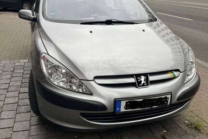 Peugeot 307 160.000 km 2.400 &euro; Duisburg 47119