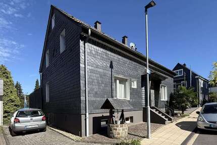 Haus Solingen Central - 5 Zimmer, 166 m&sup2;, 469.000&euro; | Angebot:27456707