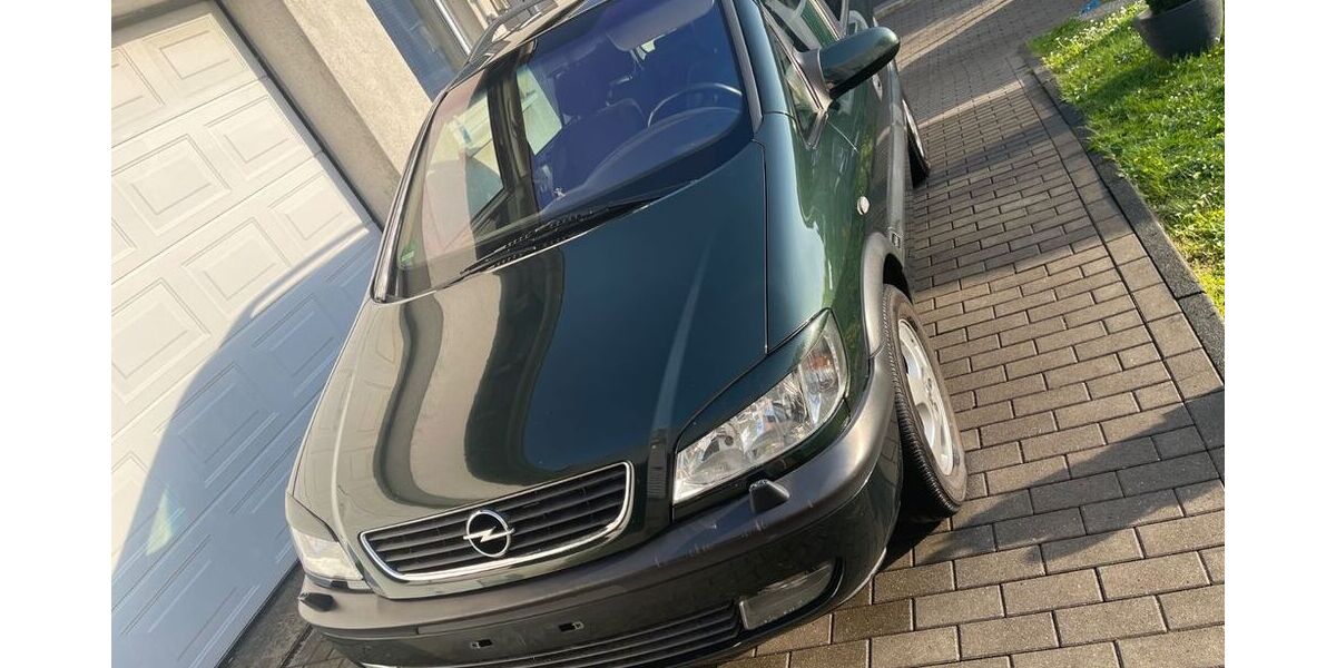 Opel Zafira 180.000 km 2.999 &euro; Remscheid 42859