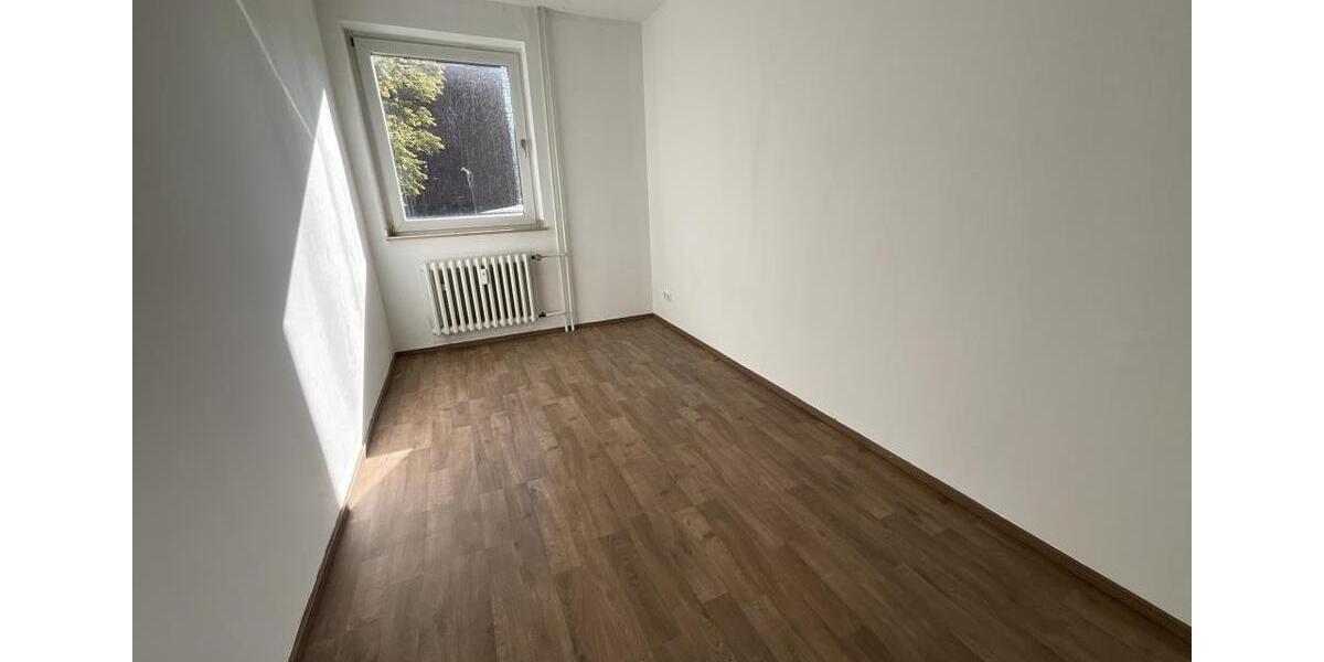 Etagenwohnung Duisburg Duisburg-Mitte - 3 Zimmer, 60 m&sup2;, 609&euro; | Angebot:24422939