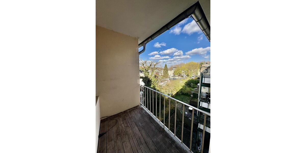 Etagenwohnung Essen Stadtbezirk III - 2.5 Zimmer, 70 m&sup2;, 700&euro; | Angebot:25978477