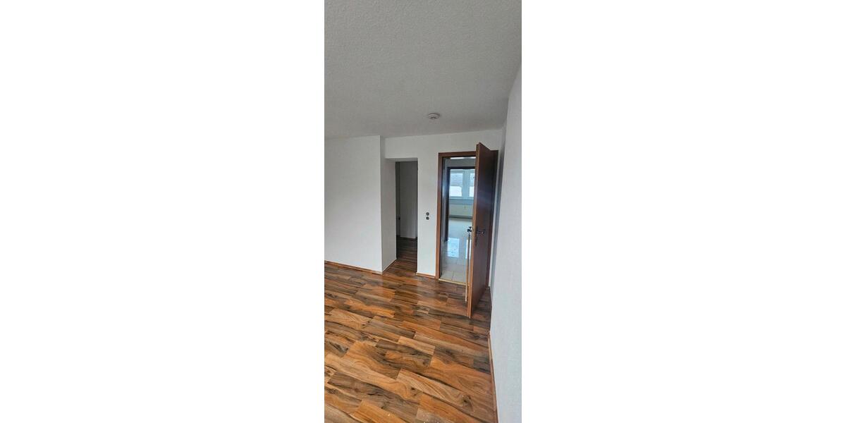 Dachgeschoßwohnung Oberhausen Osterfeld - 3.5 Zimmer, 63 m&sup2;, 860&euro; | Angebot:27539109