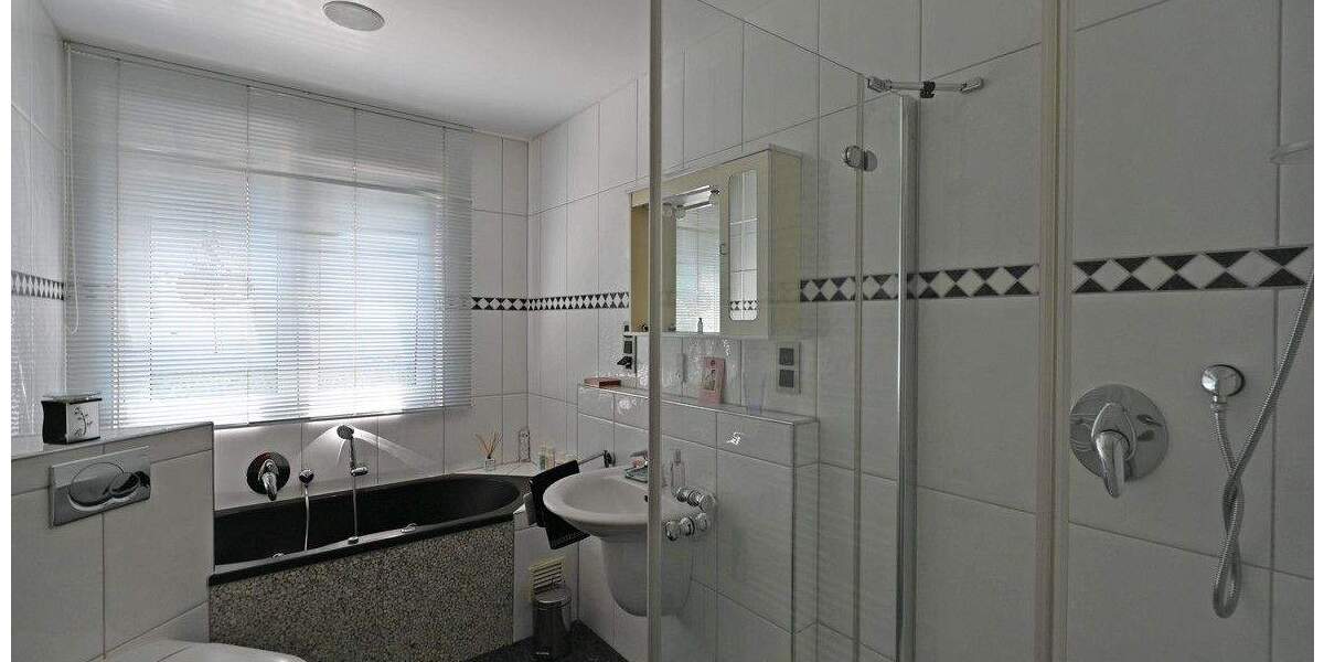 Etagenwohnung Essen Burgaltendorf - 5 Zimmer, 214 m&sup2;, 780.000&euro; | Angebot:25726328