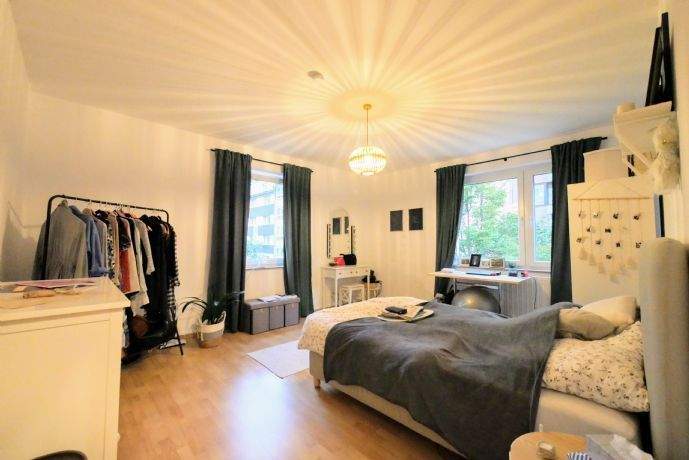 Etagenwohnung Düsseldorf Stadtmitte - 1 Zimmer, 50 m&sup2;, 660&euro; | Angebot:26093479