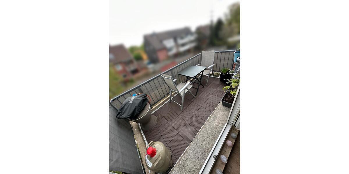 Dachgeschoßwohnung Duisburg Huckingen - 3 Zimmer, 70 m&sup2;, 230.000&euro; | Angebot:27213800