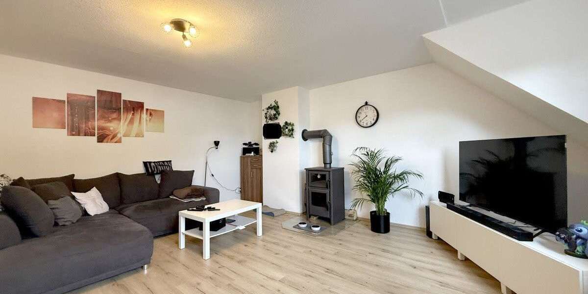 Etagenwohnung Oberhausen Schmachtendorf - 2 Zimmer, 73 m&sup2;, 500&euro; | Angebot:27567014