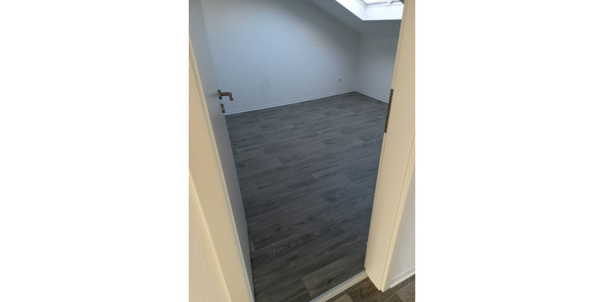 Dachgeschoßwohnung Duisburg - 2 Zimmer, 54 m&sup2;, 470&euro; | Angebot:25232944