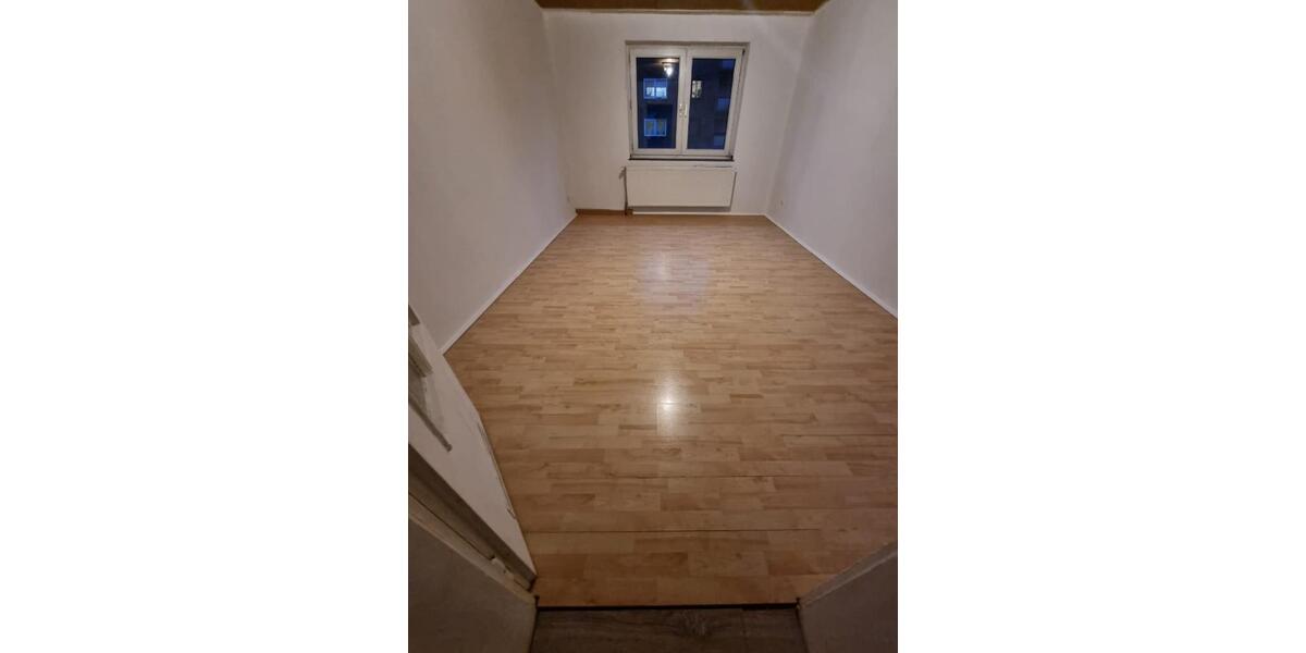 Etagenwohnung Duisburg Duisburg-Mitte - 3 Zimmer, 75 m&sup2;, 676&euro; | Angebot:25960171