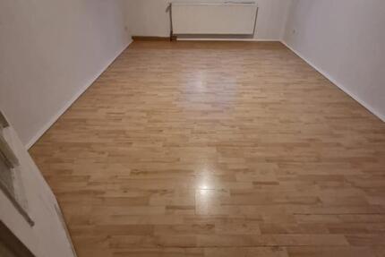 Wohnung Duisburg Duisburg-Mitte - 3 Zimmer, 75 m&sup2;, 676&euro; | Angebot:25960171