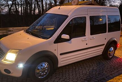 Ford Tourneo Connect 82.000 km 7.400 &euro; Remscheid 42857