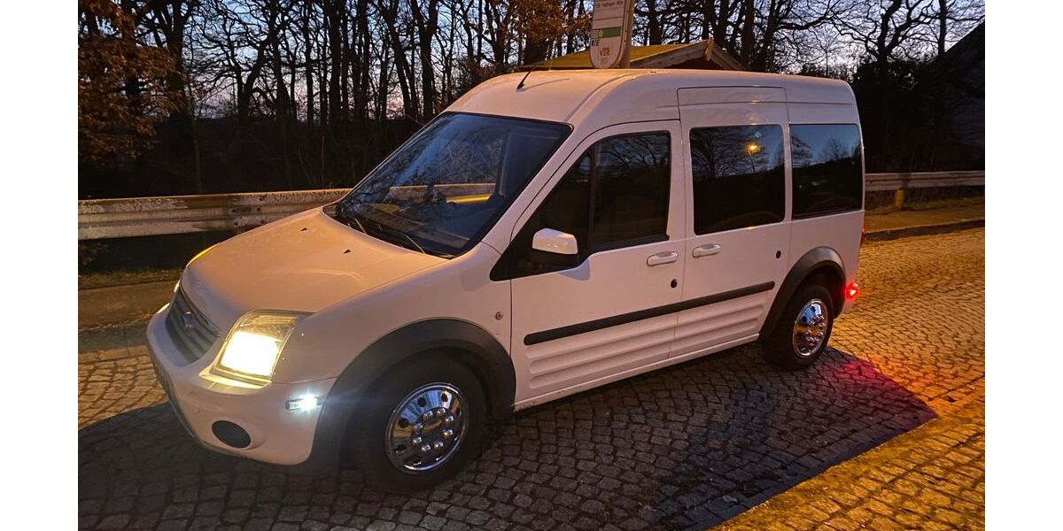 Ford Tourneo Connect 82.000 km 7.660 &euro; Remscheid 42857