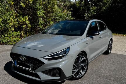 Hyundai i30 48.300 km 22.000 &euro; Essen 45141