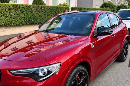 Alfa Romeo Stelvio 17.100 km 60.700 &euro; Oberhausen 46047