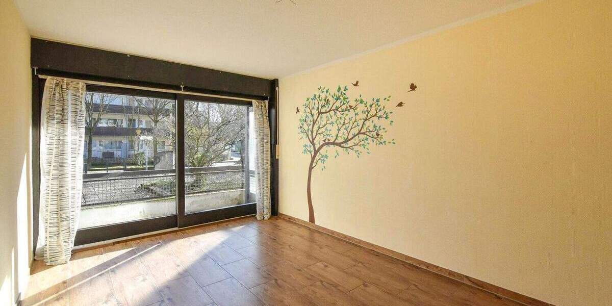 Etagenwohnung Duisburg / Duissern Duissern - 3 Zimmer, 104 m&sup2;, 299.000&euro; | Angebot:25695782