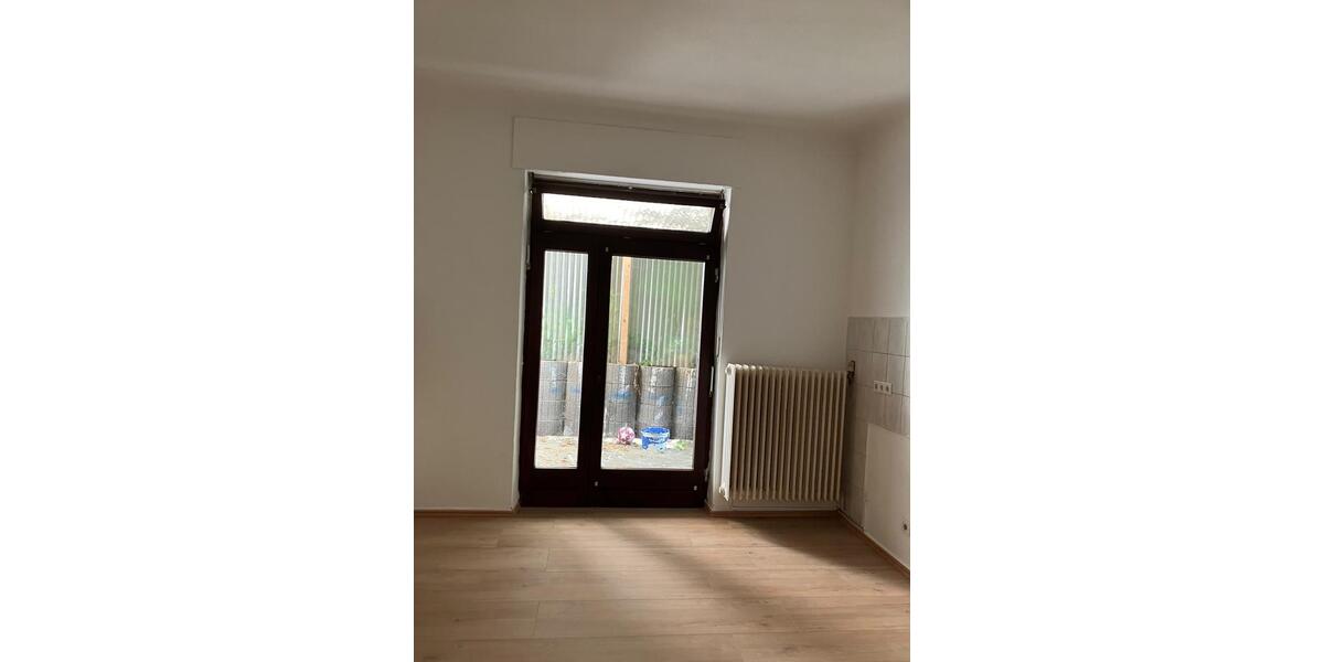 Erdgeschoßwohnung Wuppertal Barmen - 3 Zimmer, 90 m&sup2;, 615&euro; | Angebot:27553937