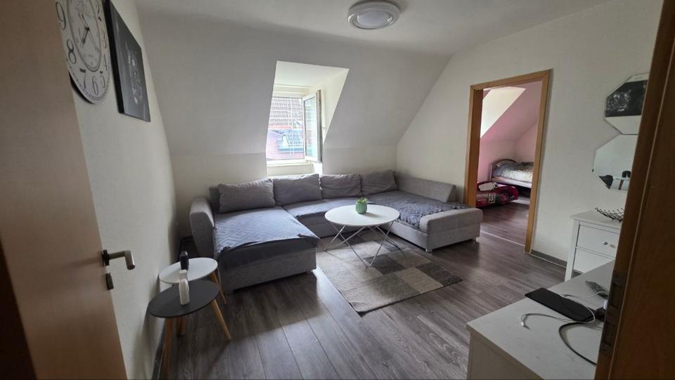 Dachgeschoßwohnung Gelsenkirchen Ückendorf - 2.5 Zimmer, 70 m&sup2;, 550&euro; | Angebot:25942472