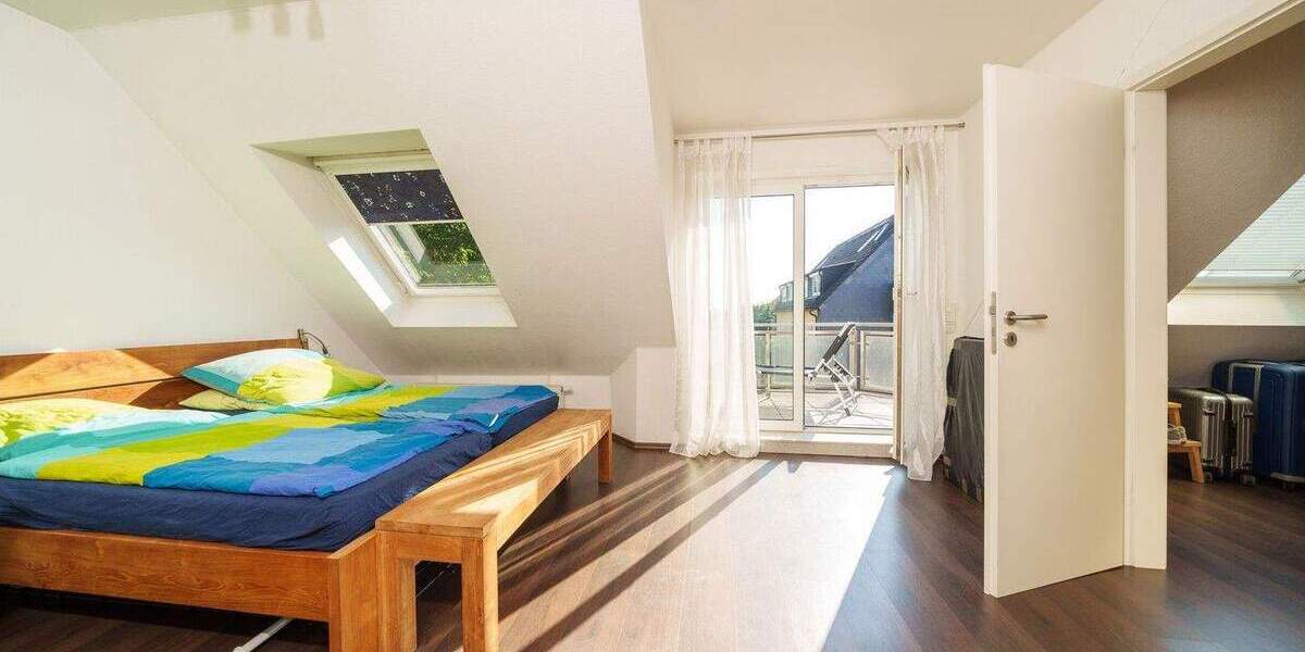 Etagenwohnung Bochum Dahlhausen - 8 Zimmer, 220 m&sup2;, 399.500&euro; | Angebot:25721357