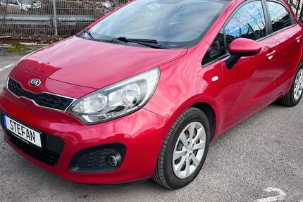 Kia Rio 136.000 km 5.900 &euro; Neuss 41472