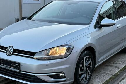 VW Golf 98.000 km 12.490 &euro; Hattingen 45525