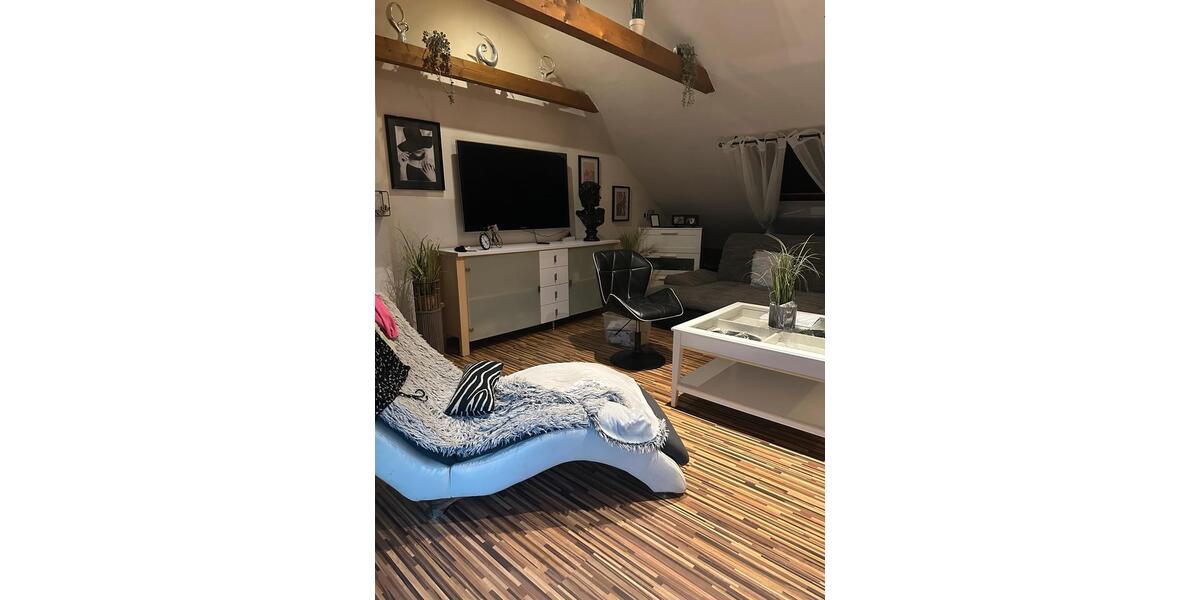 Dachgeschoßwohnung Duisburg Hamborn - 2 Zimmer, 70 m&sup2;, 690&euro; | Angebot:27566246