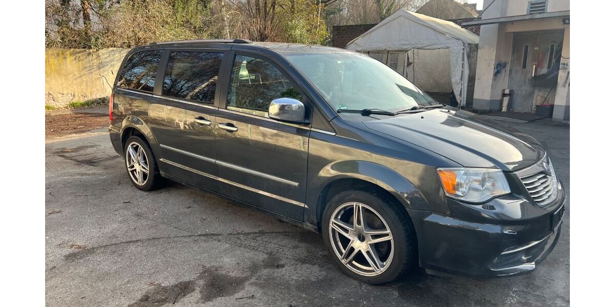 Lancia Voyager 278.000 km 4.900 &euro; Essen 45327