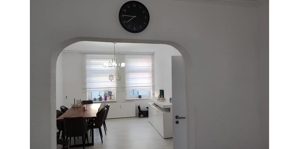 Etagenwohnung Gelsenkirchen Resse - 5 Zimmer, 135 m&sup2;, 1.500&euro; | Angebot:27566341