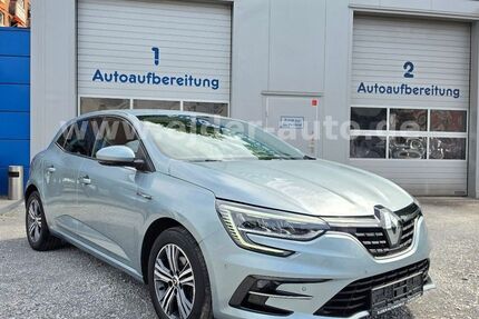 Renault Megane 32.693 km 17.750 &euro; Düsseldorf 40589