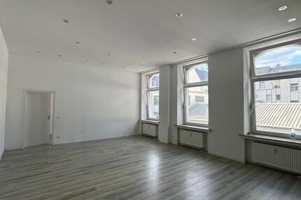 Wohnung Wuppertal Unterbarmen - 2 Zimmer, 77 m&sup2;, 680&euro; | Angebot:25933369
